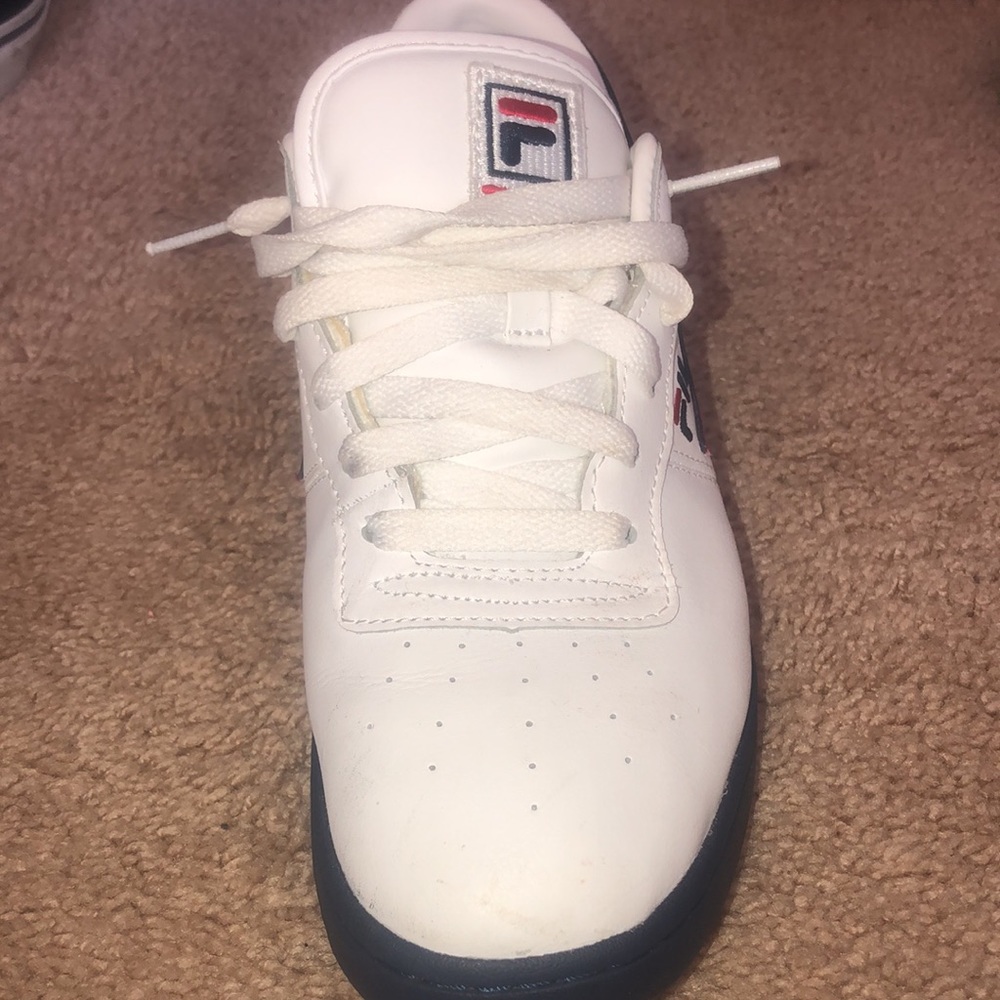 FilA - Picture 2 of 4